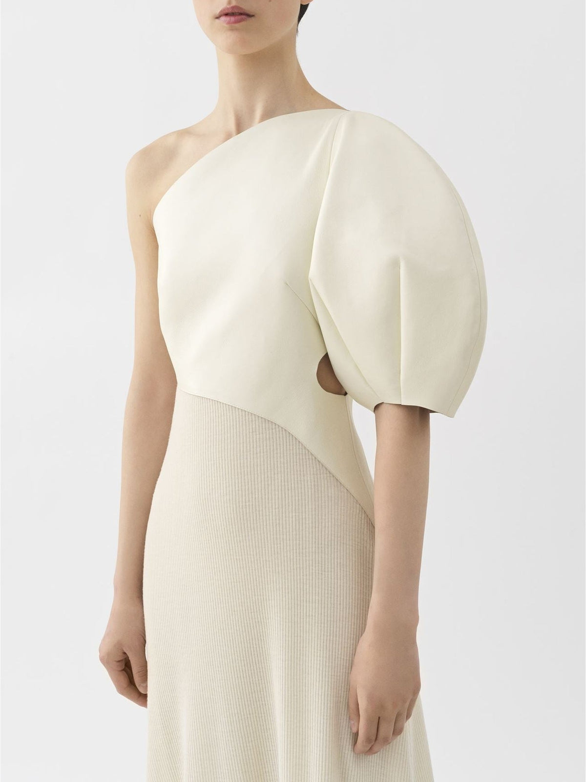 Robe midi asymétrique en cuir - Eden White