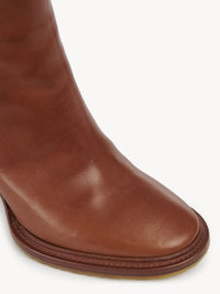 Bottes Edith à talons 75 en cuir - Ochre Delight