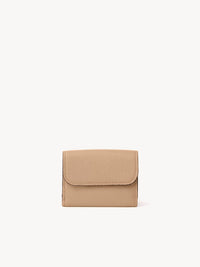Mini portefeuille à trois volets Alphabet en cuir - Light Tan