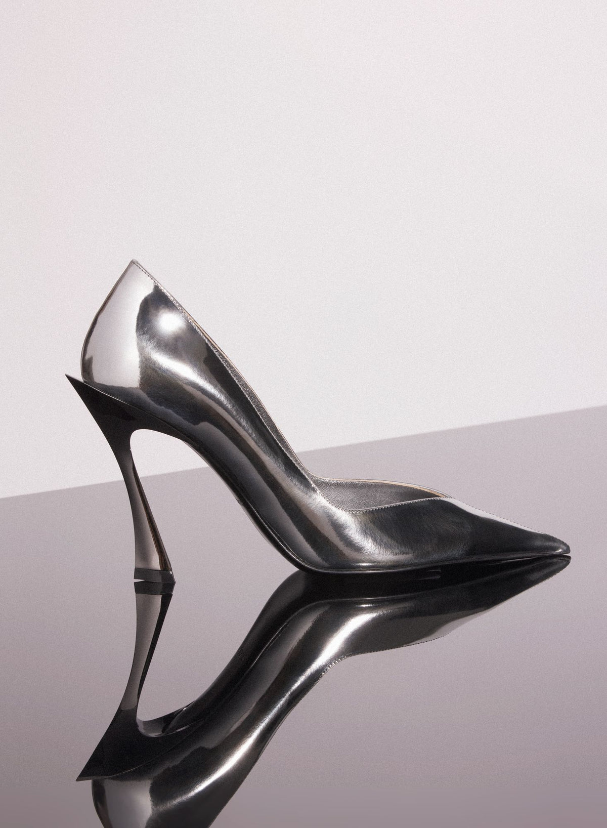 GUNMETAL CLASSIC FANG 95 PUMP