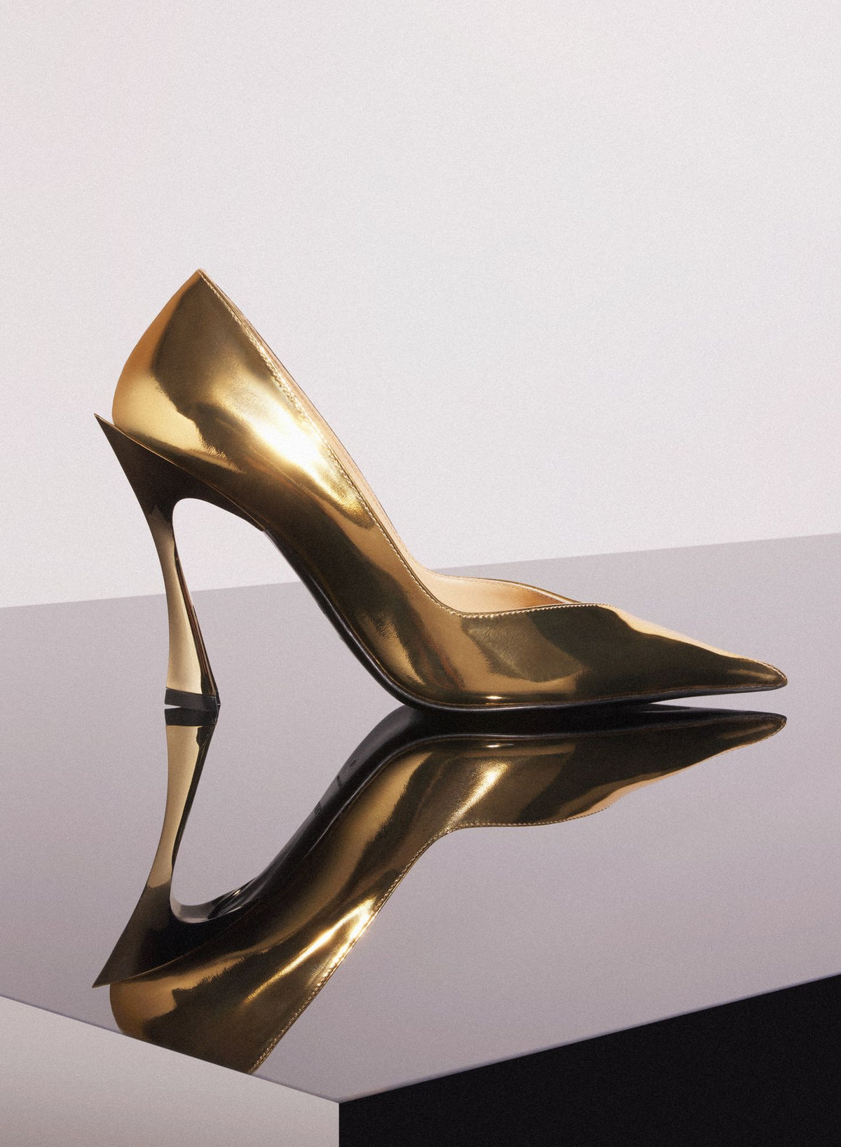 GUNMETAL CLASSIC FANG 95 PUMP