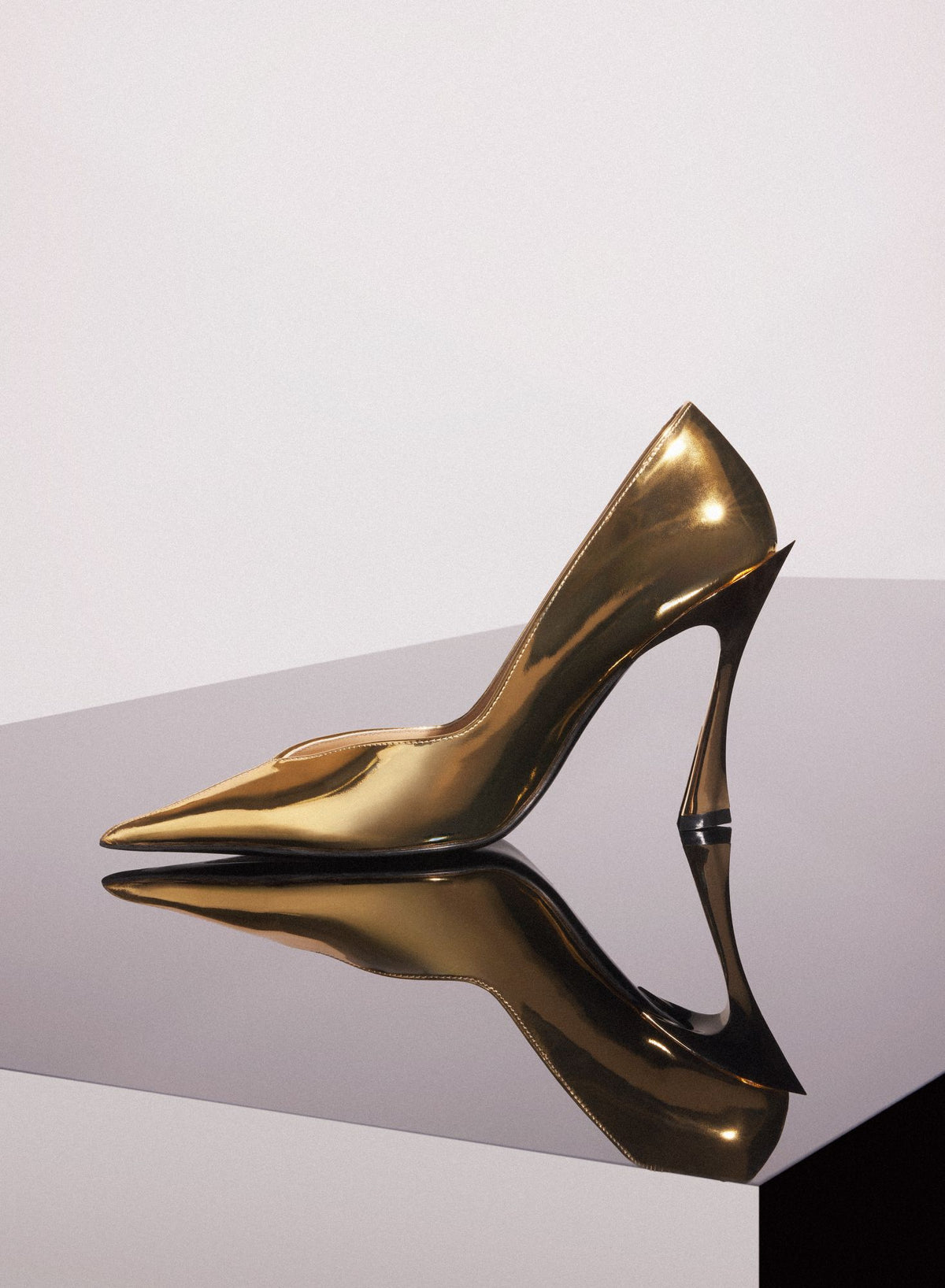GUNMETAL CLASSIC FANG 95 PUMP