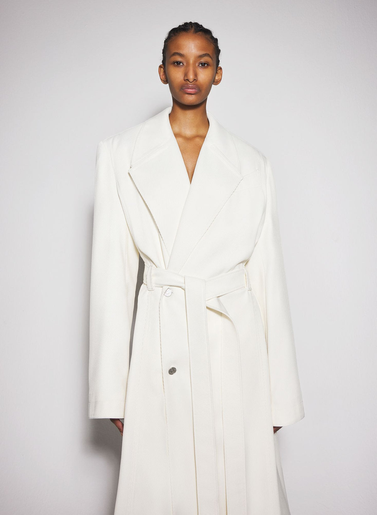OFF-WHITE RIBBED BELTED COAT