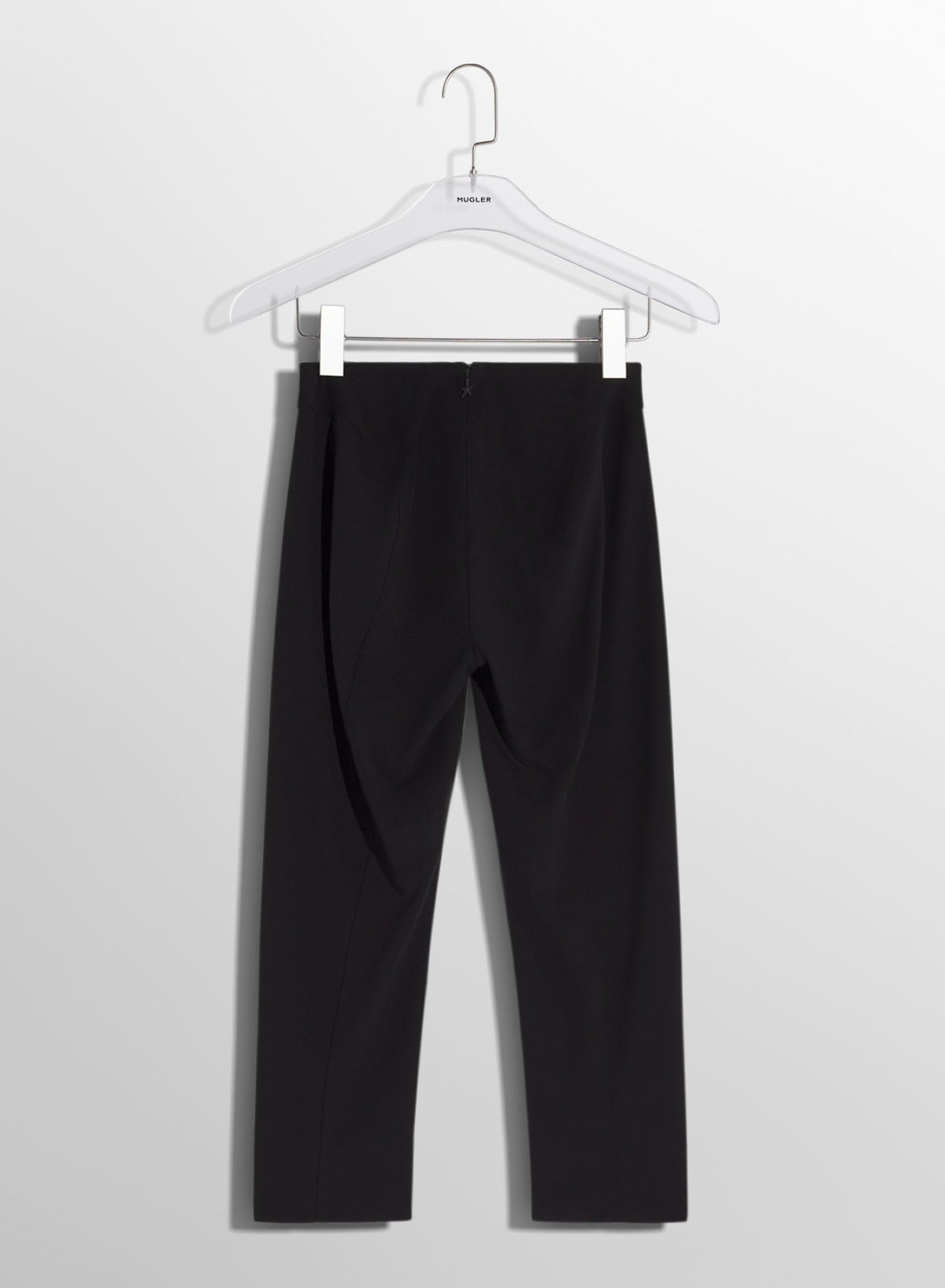 BLACK CAPRI M PANTS