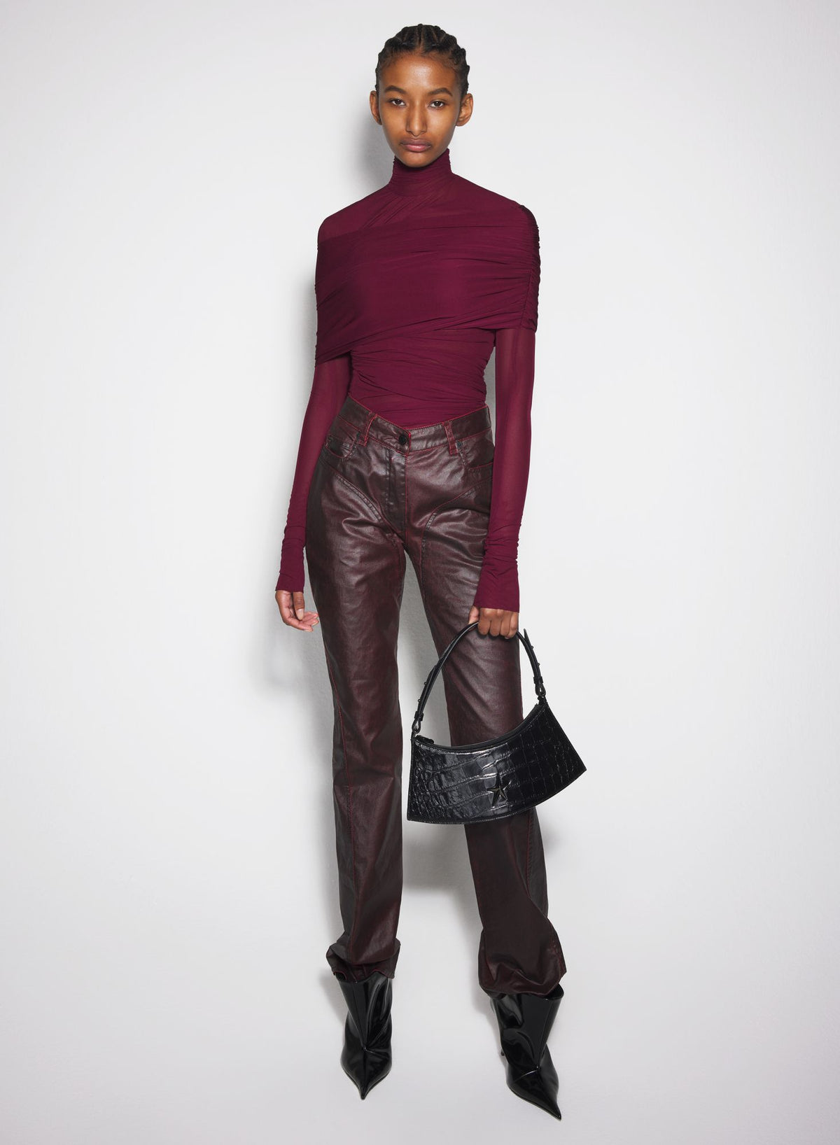 BLACK RUCHED TOP