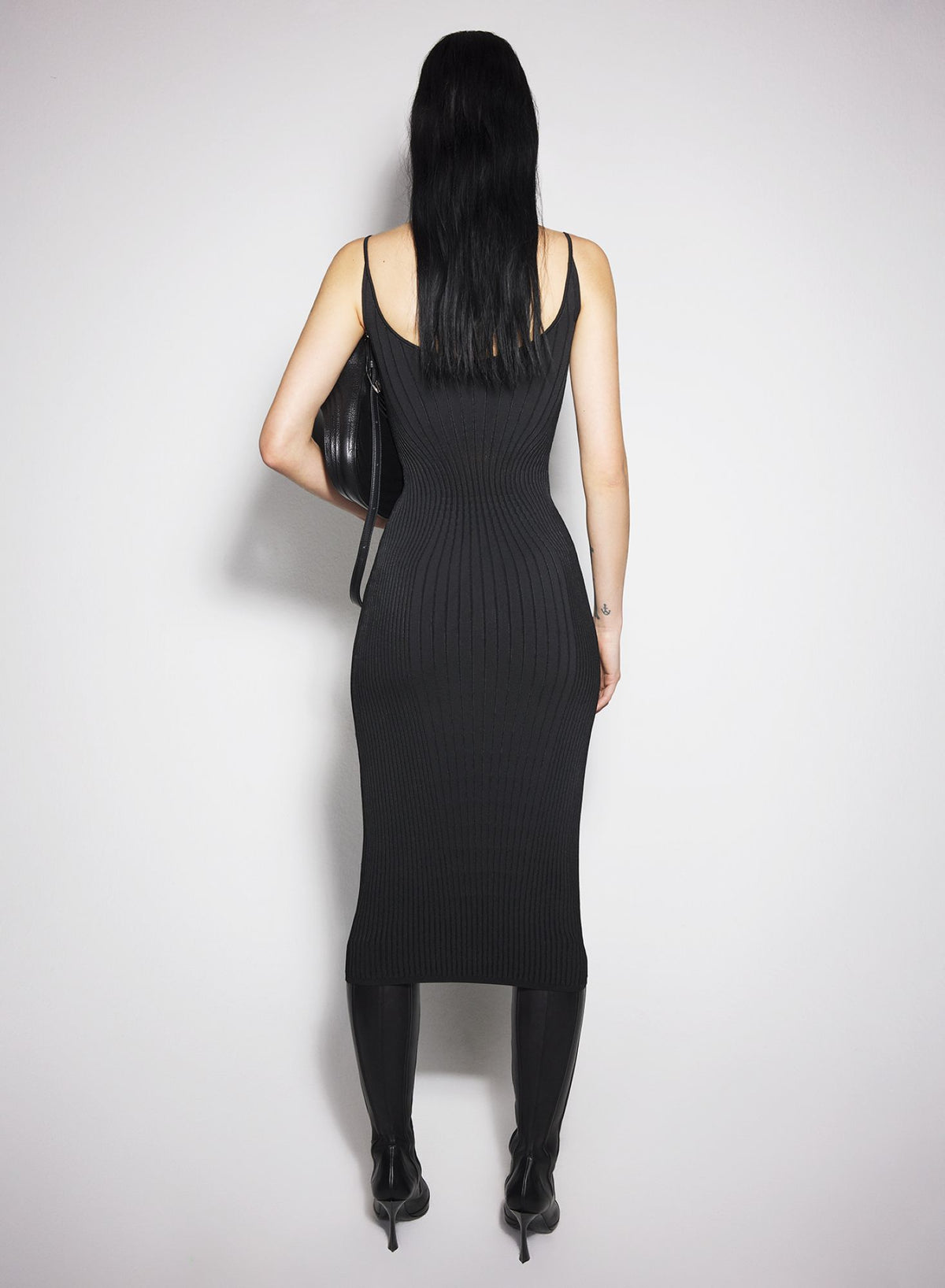 WHITE FITTED KNIT DRESS