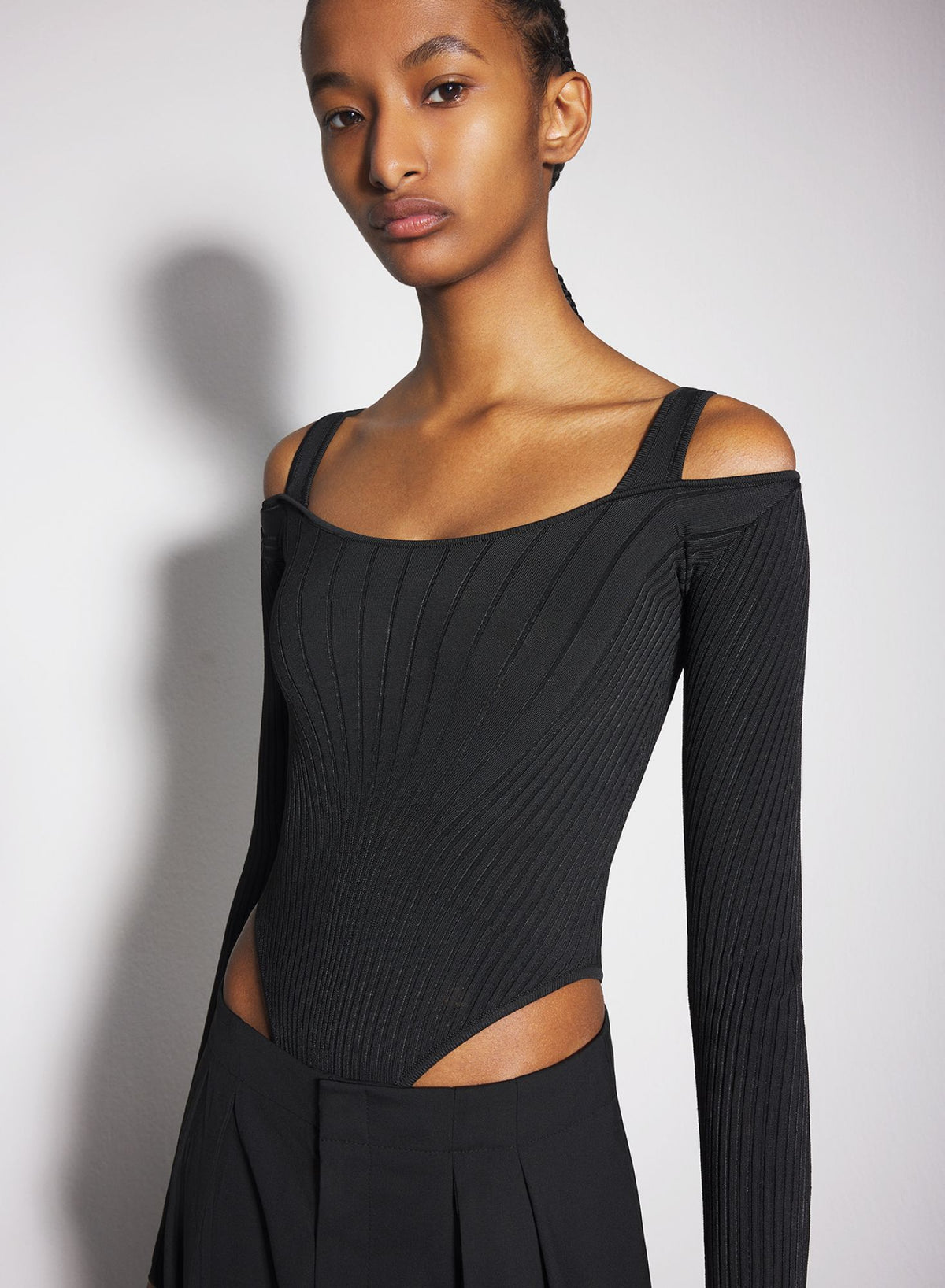 WHITE FITTED KNIT BODYSUIT