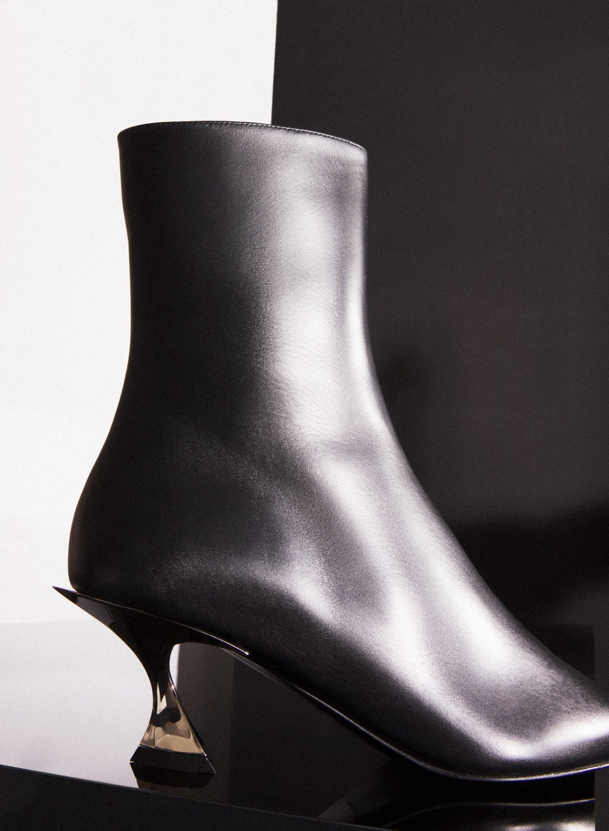 BLACK LEATHER FANG 55 ANKLE BOOTS