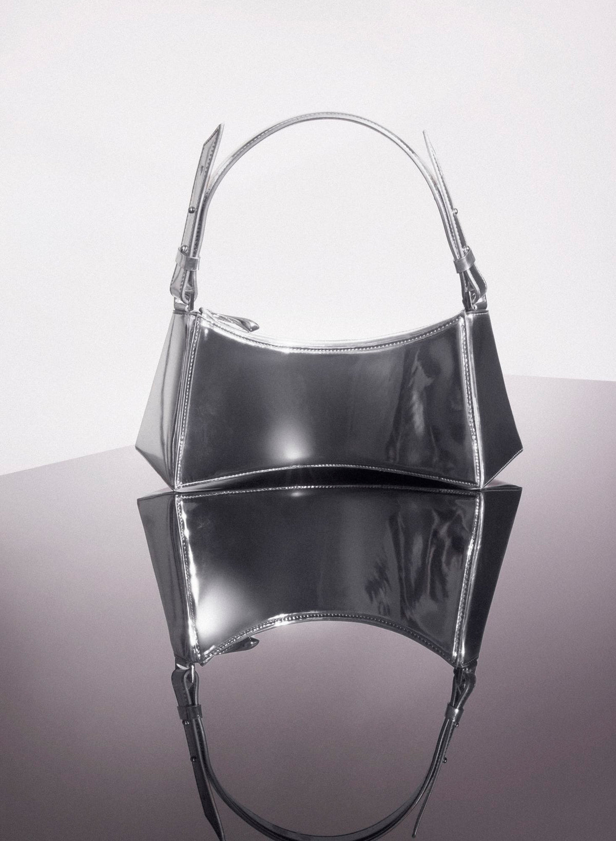 METALLIC SILVER ZENITH BAG