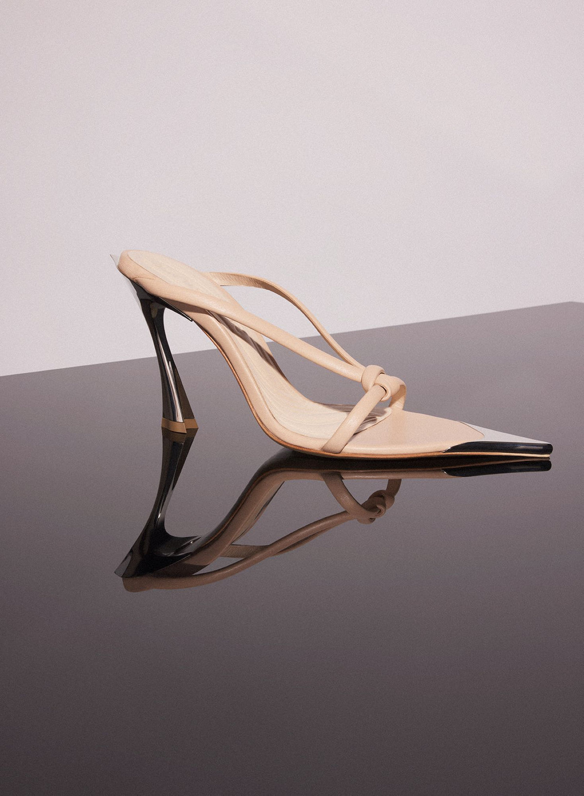 NUDE LEATHER KNOTTED FANG 95 SANDALS