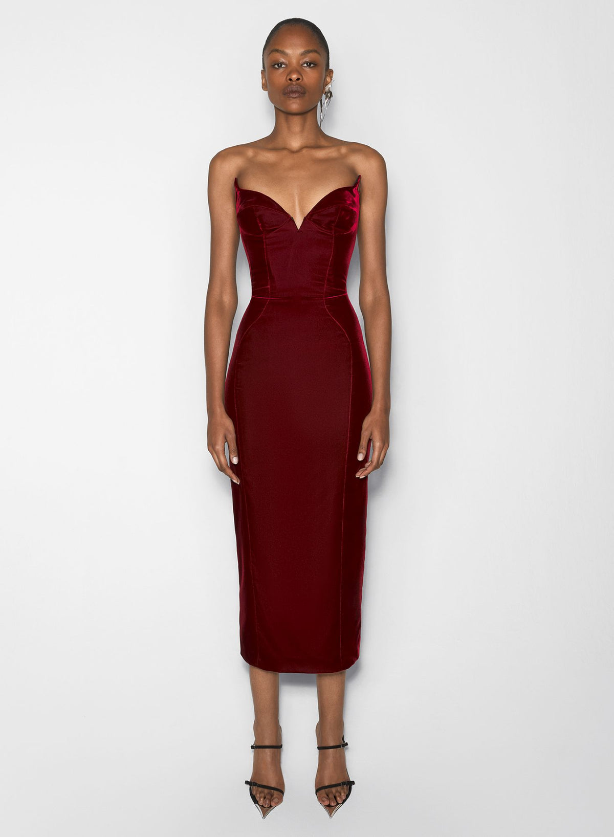BLACK SIGNATURE STRAPLESS VELVET GOWN