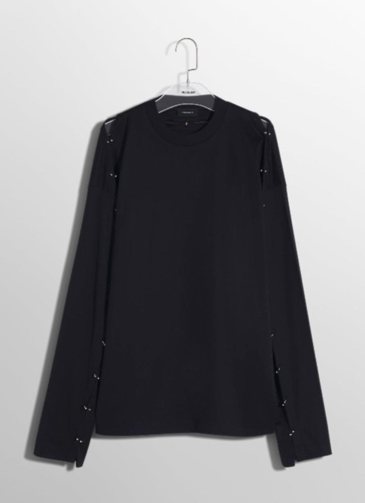 BLACK PIERCED LONG SLEEVE T-SHIRT