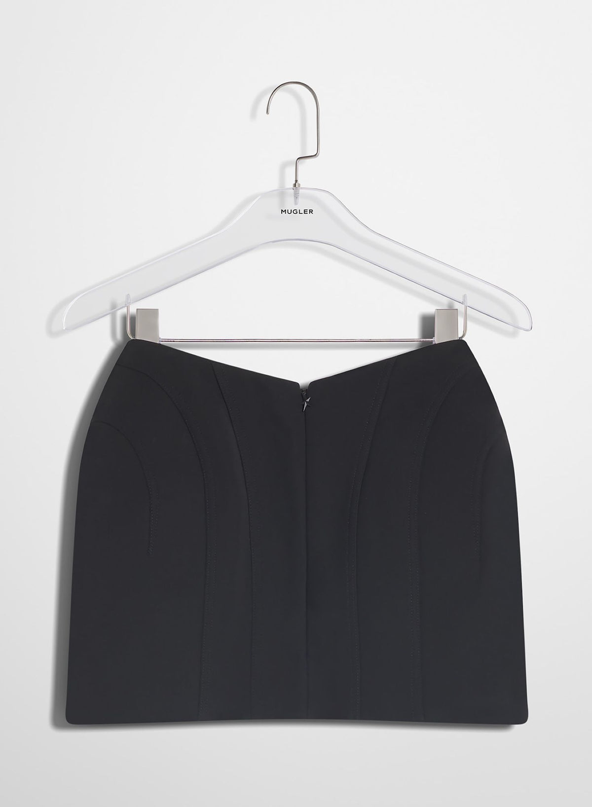 BLACK TAILORED MINI SKIRT

ELLE EST DÉJÀ SUR LE SITE NON ?
NE VEUT-ON PAS SYSTÉMATISER LA NOTION DE LONGUEUR ?