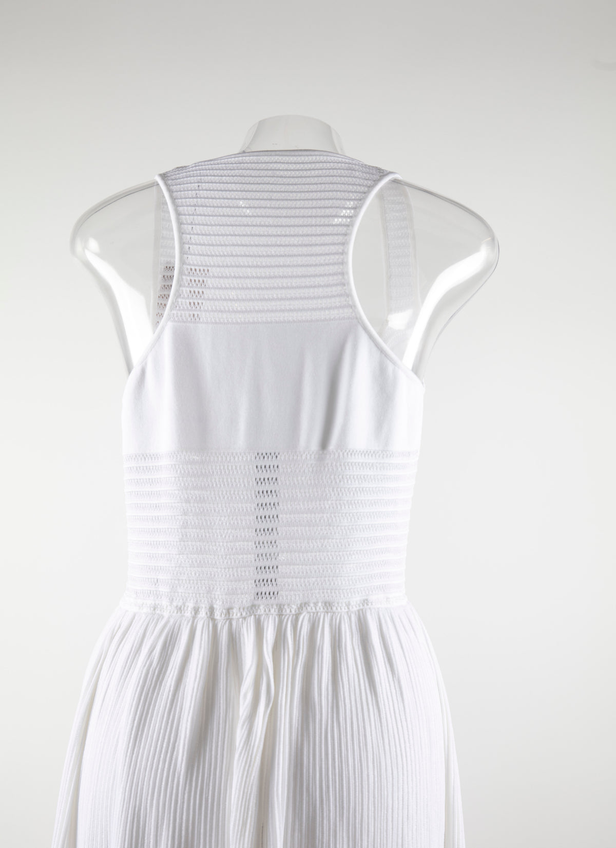 Long sleeveless flared dress with swimmer back - White