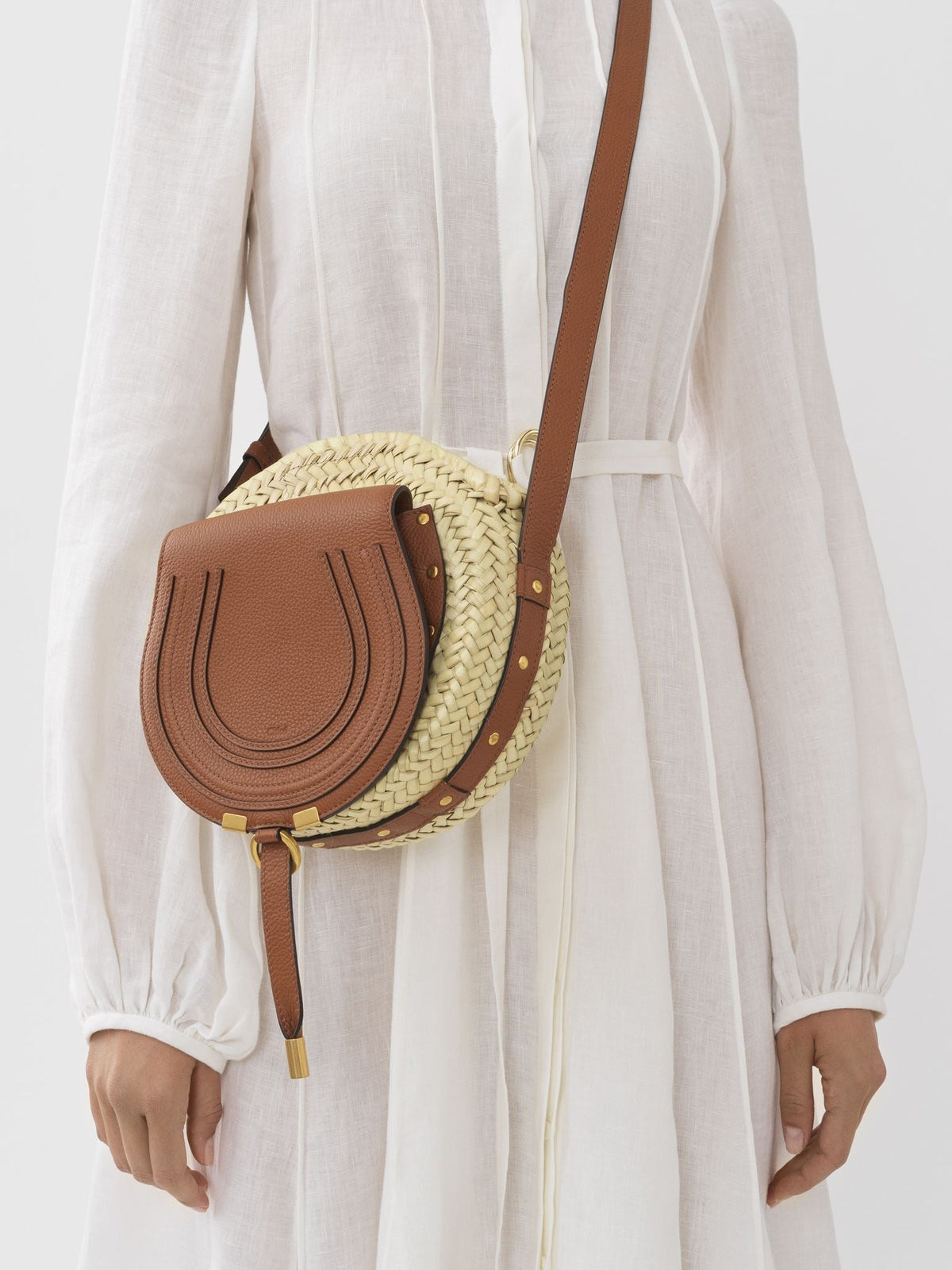 Sac panier rond porté épaule Marcie en cuir - Blushy Beige