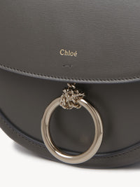 Petit sac porté épaule Arlène en cuir - Elephant Grey