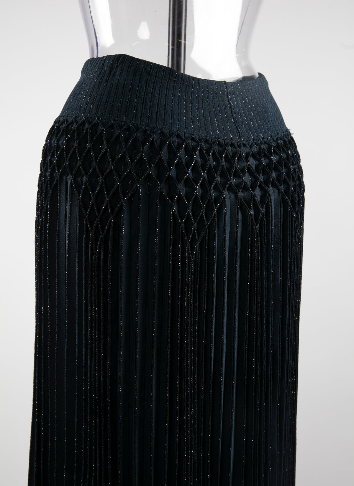Long pleated skirt with honeycomb detail - Midnight