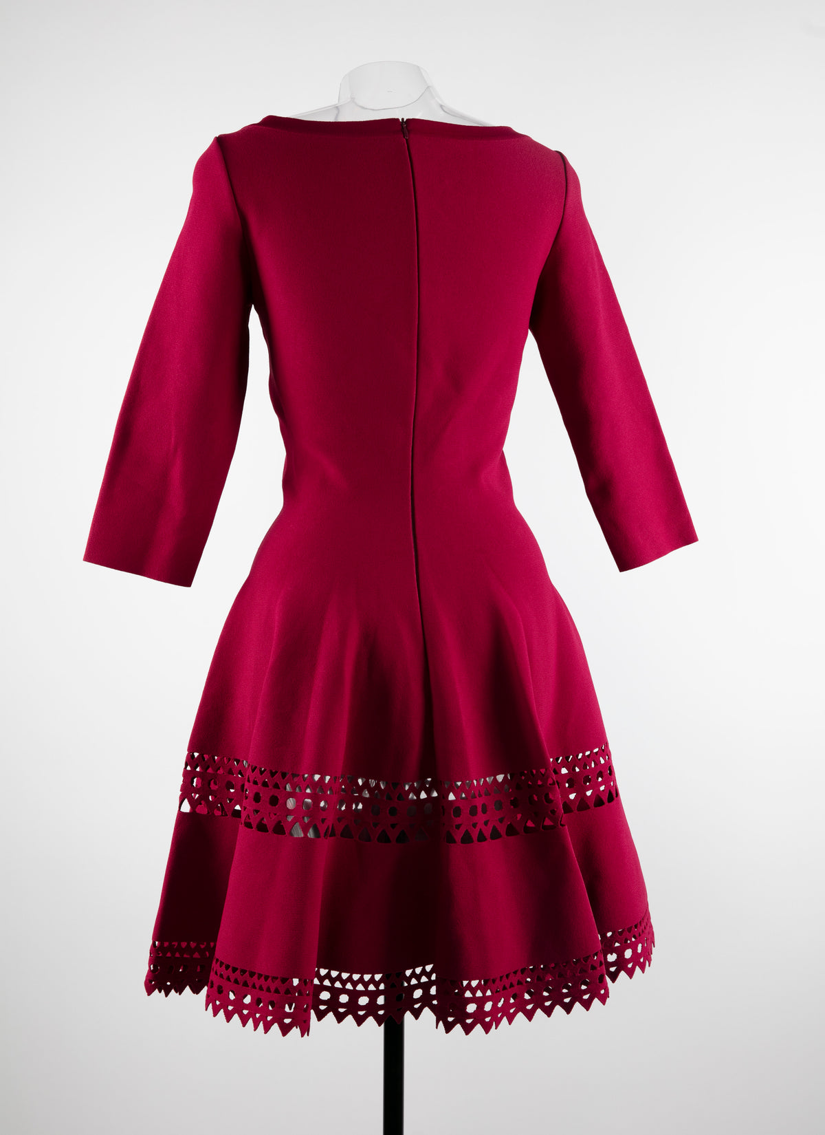 Robe évasée avec détails découpés et col montant - Pourpre