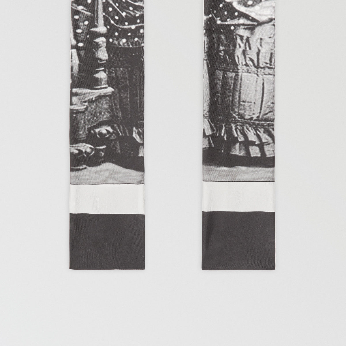 SILK SCARVES GRIS