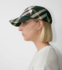 M CAP IVY