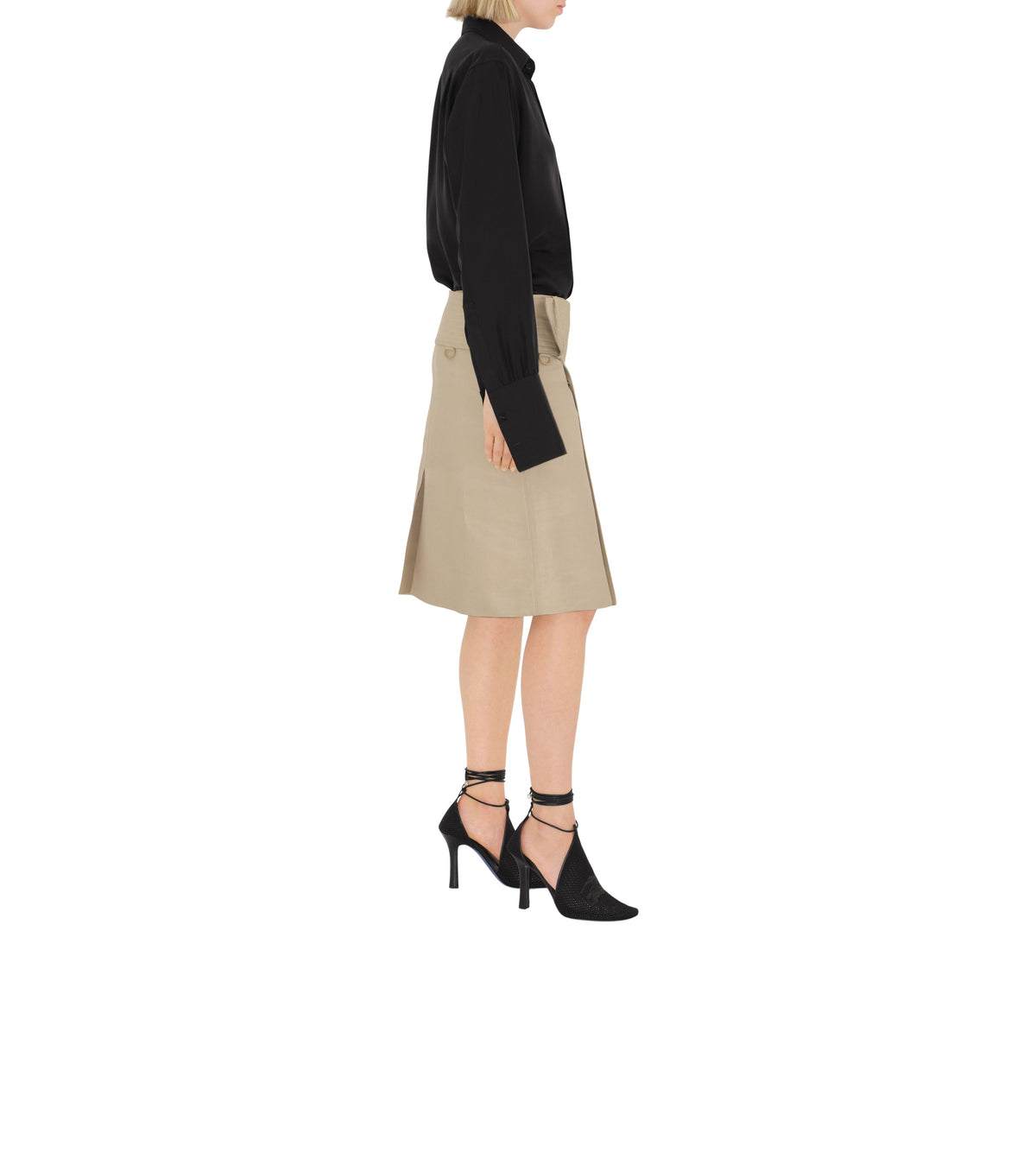 W COURT / PUMP NOIR