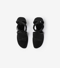 W COURT / PUMP NOIR
