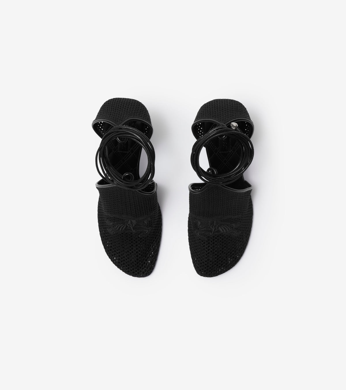 W COURT / PUMP NOIR