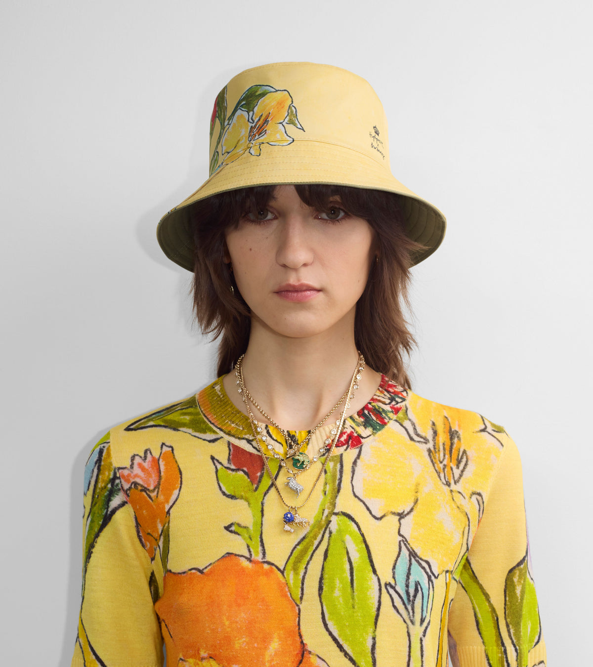 M BUCKET HAT Couronne