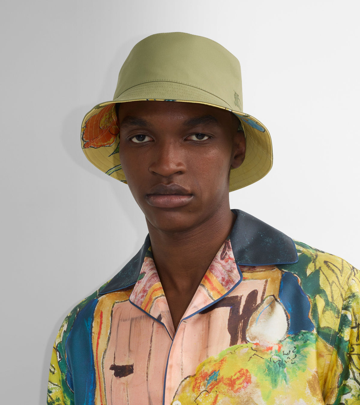 M BUCKET HAT Couronne