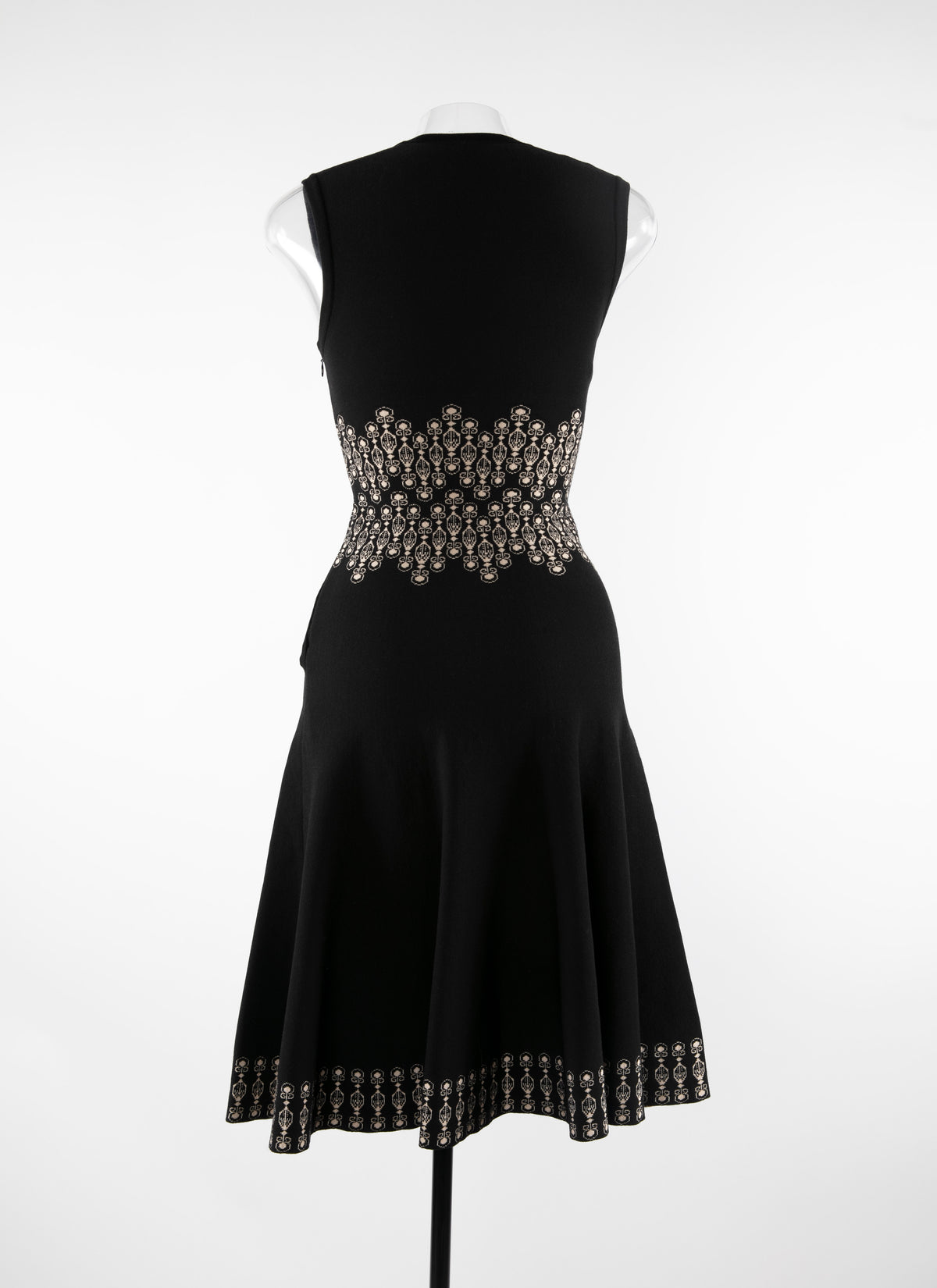 Robe sans manches à ceinture imprimée - Noir & Beige