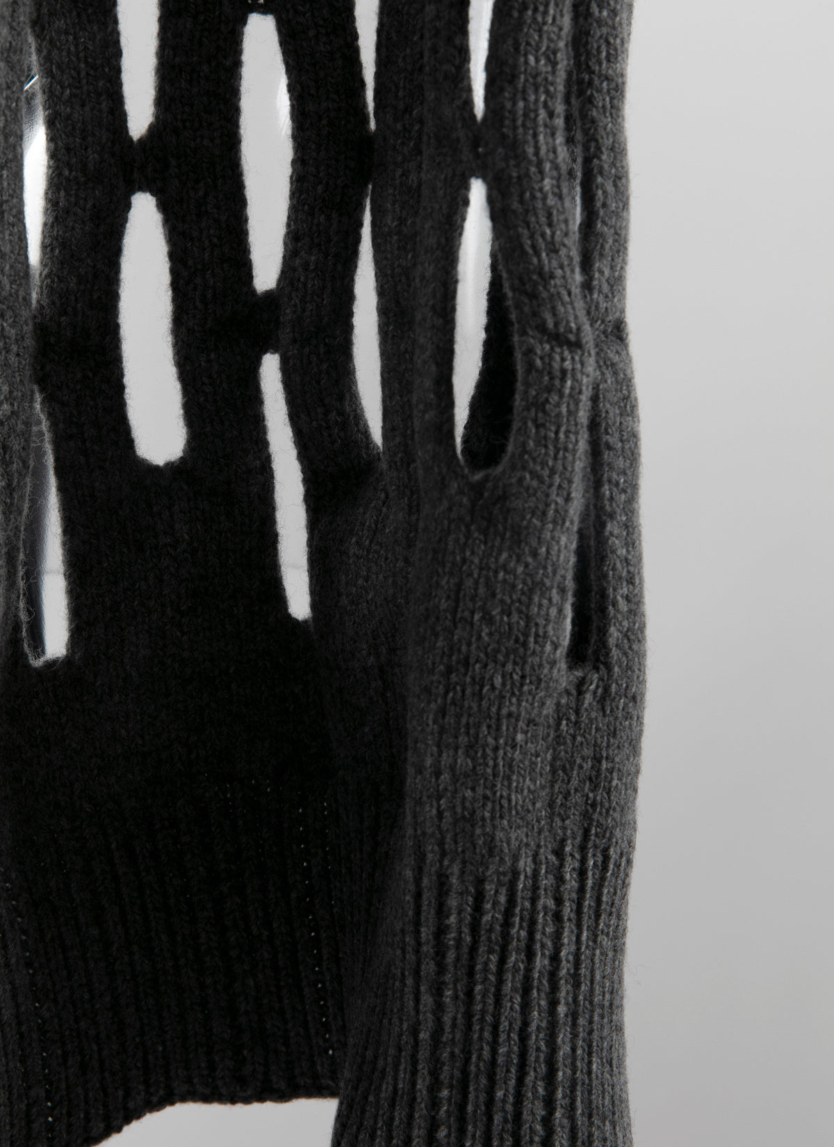Perforated wool scarf - Dark grey