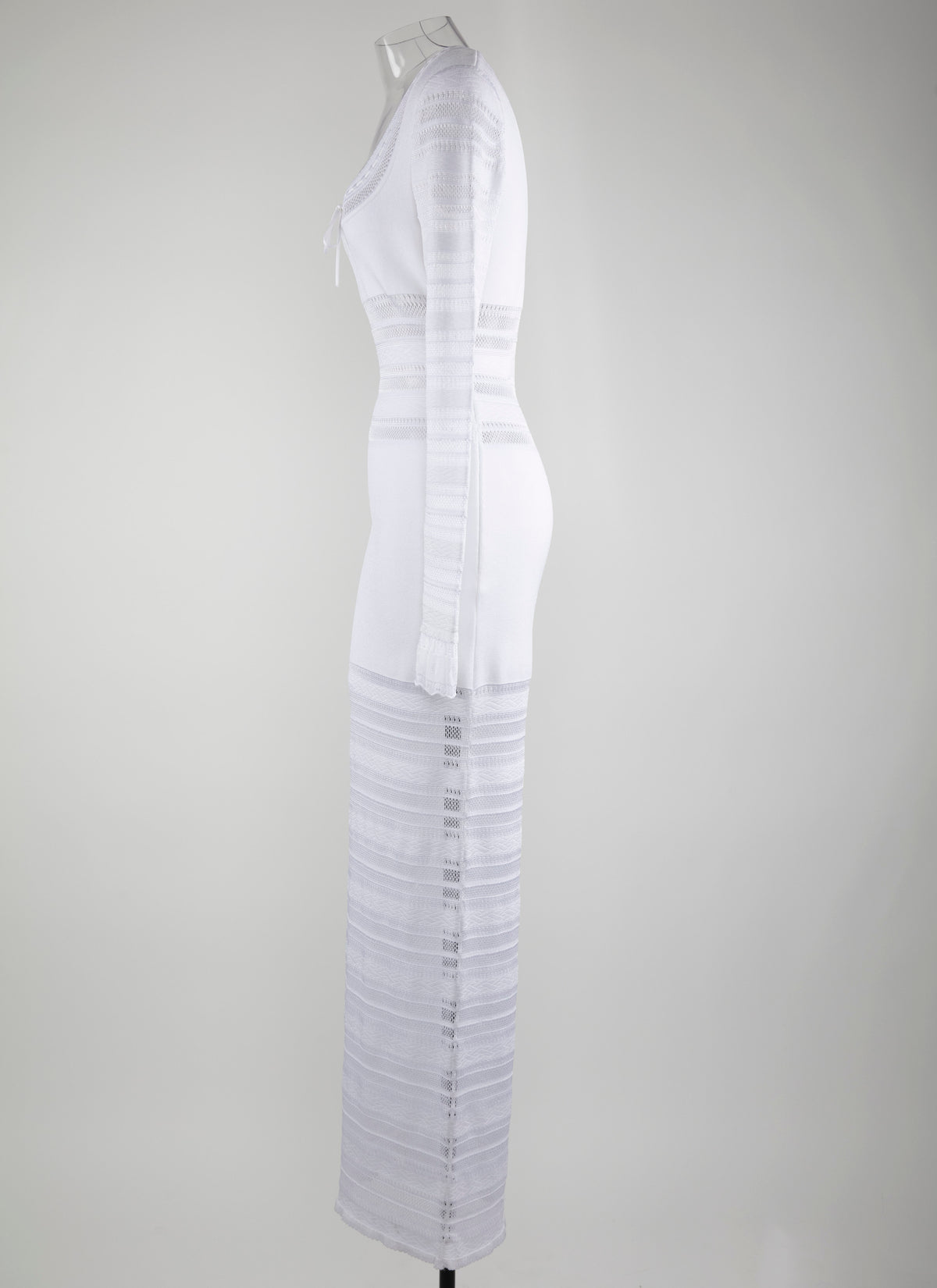 Long dress with long sleeves - White