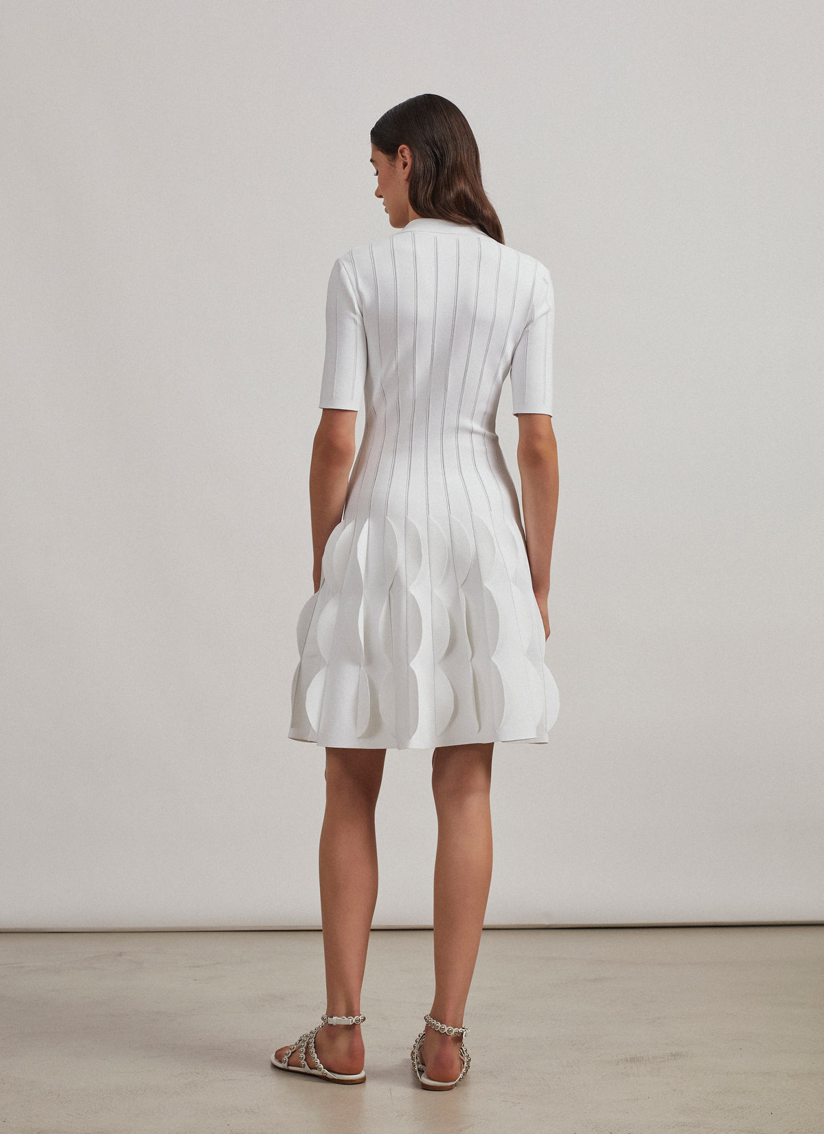 Scalloped knitted polo dress - White