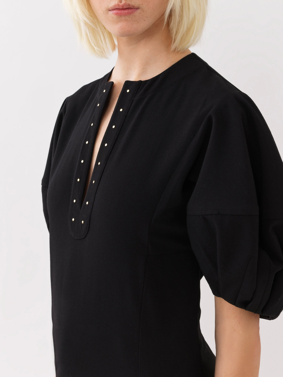 NEW_Top à manches courtes  en laine - Black