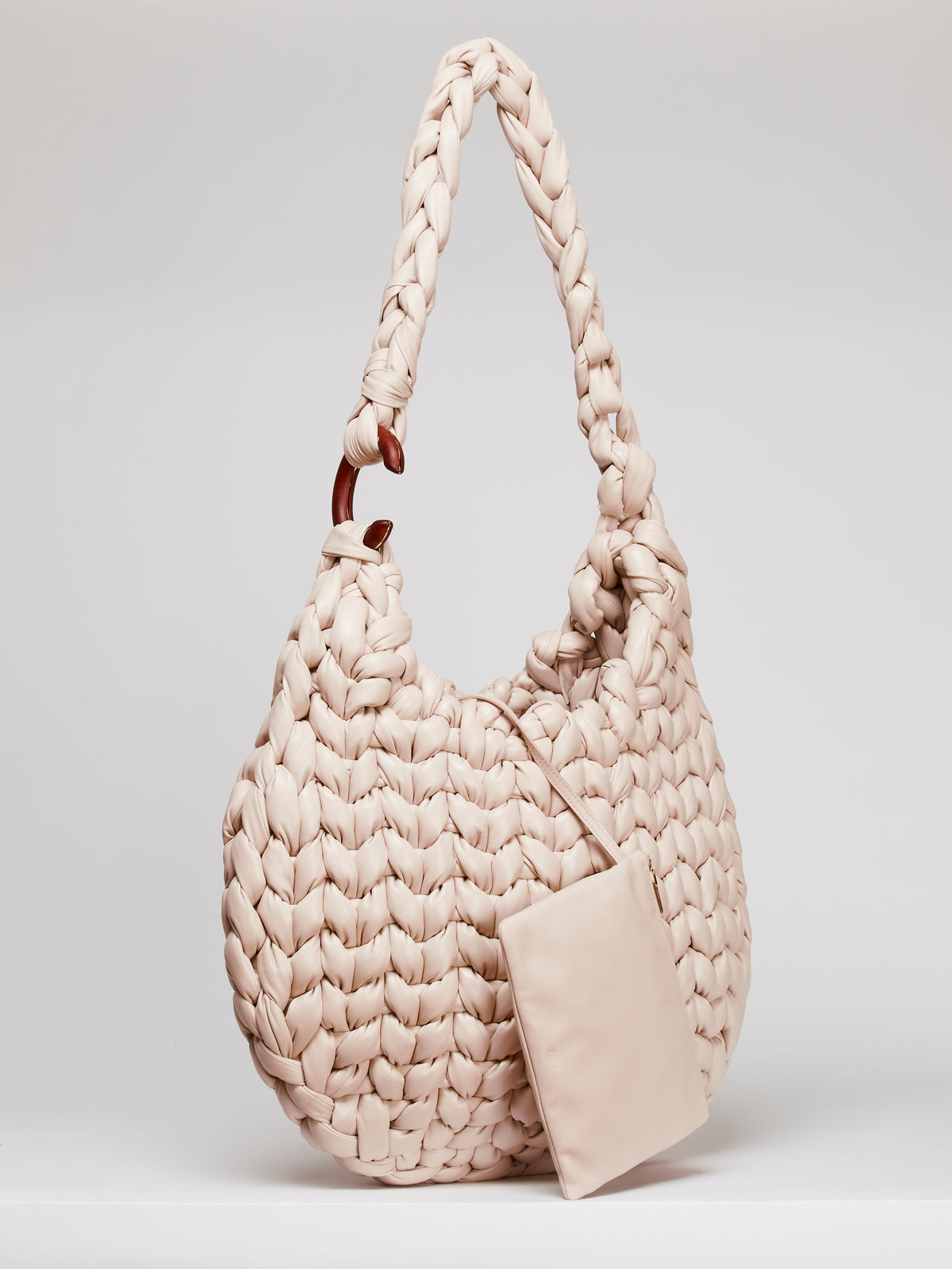 Grand sac hobo Wooden C en cuir - Nude