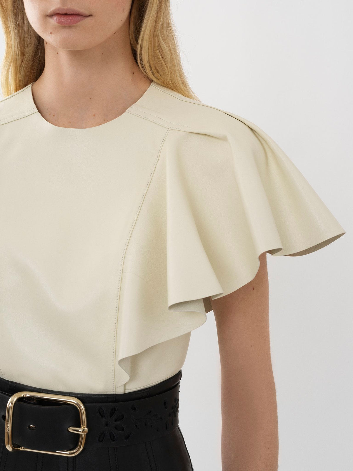 Blouse volantée en cuir - Confident White