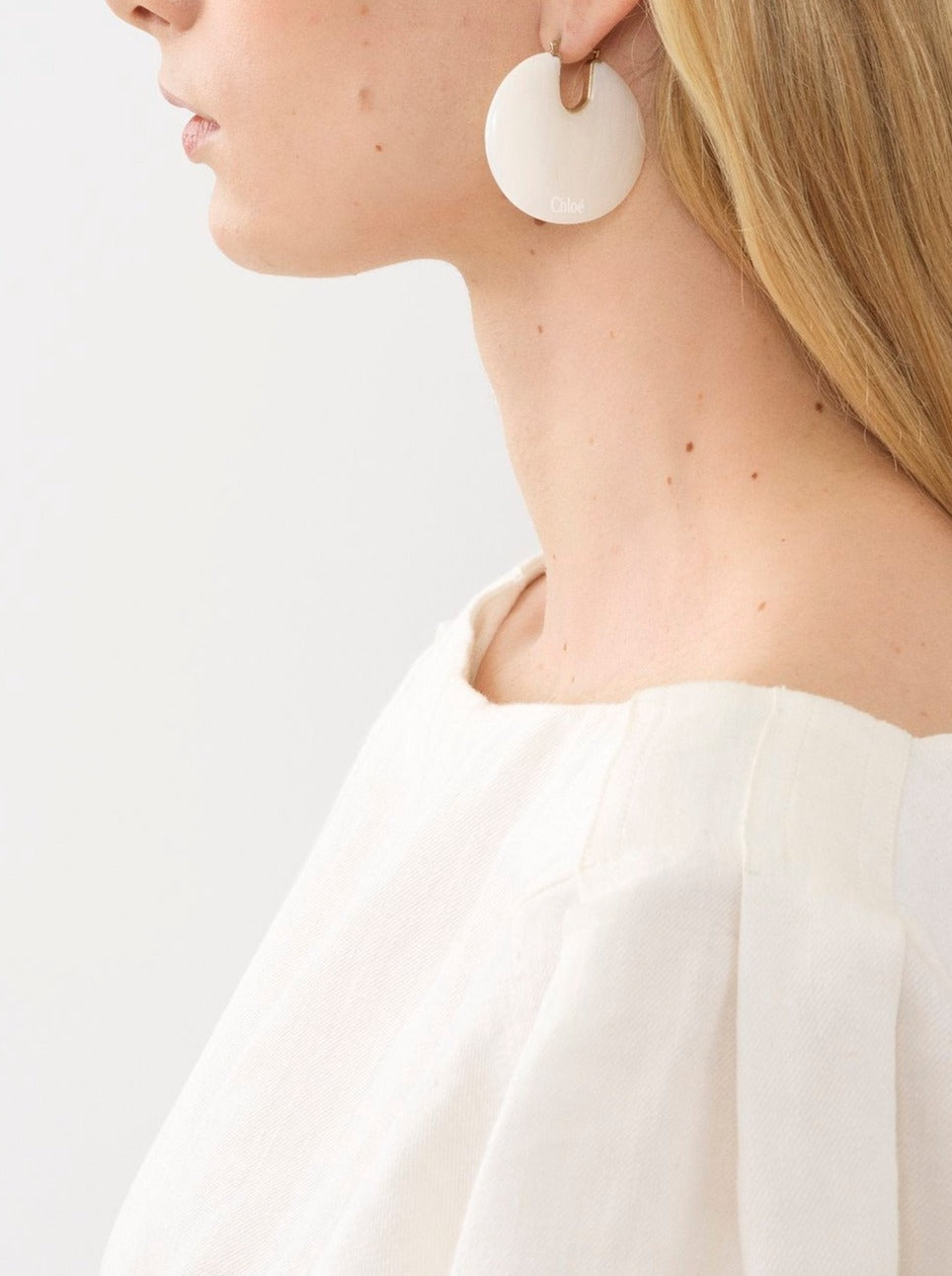 NEW_White Earrings - White