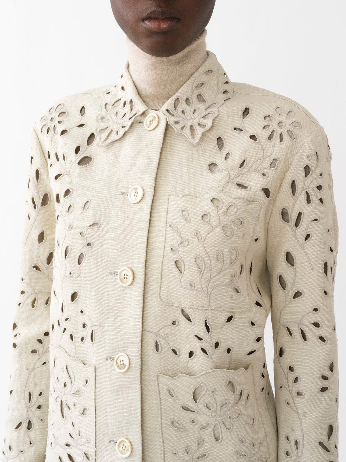 NEW_Veste ajourée à boutons - Soft Ivory