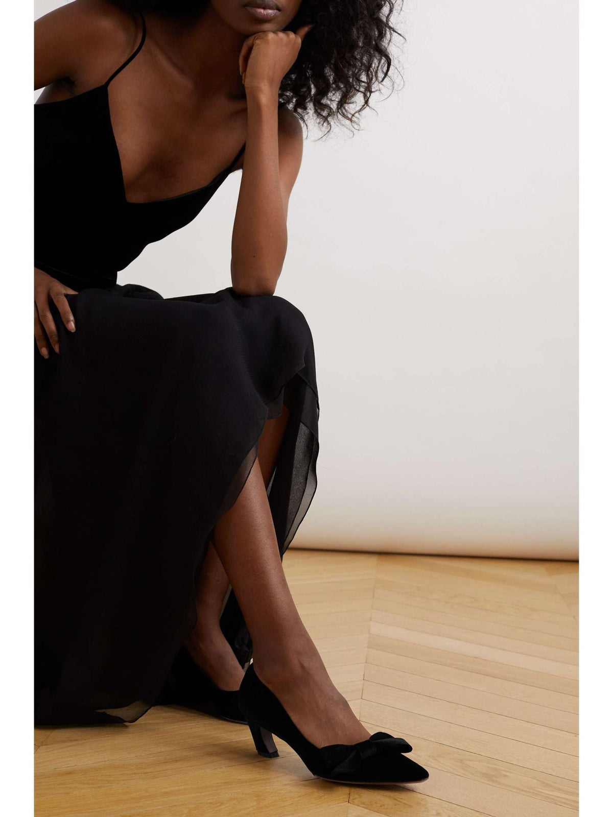 NEW_Black Pump - Black