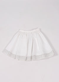 Short asymmetric openwork skirt - White
