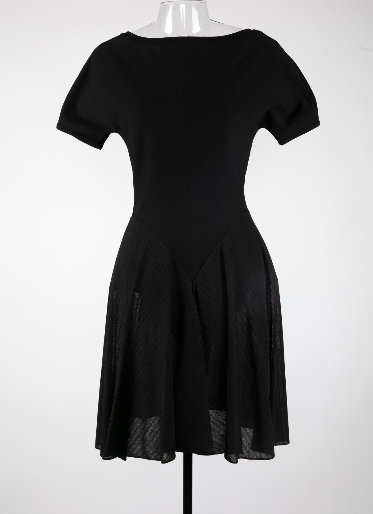 Charmeuse short-sleeved dress - Black