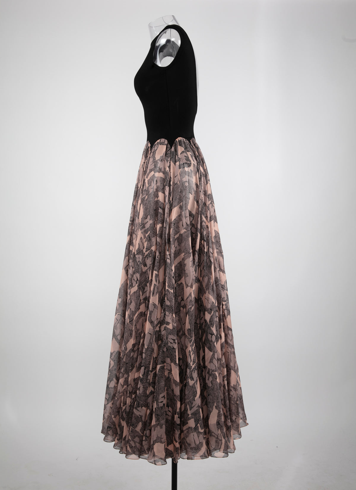 Pleated silk maxi dress - Flesh & Beige