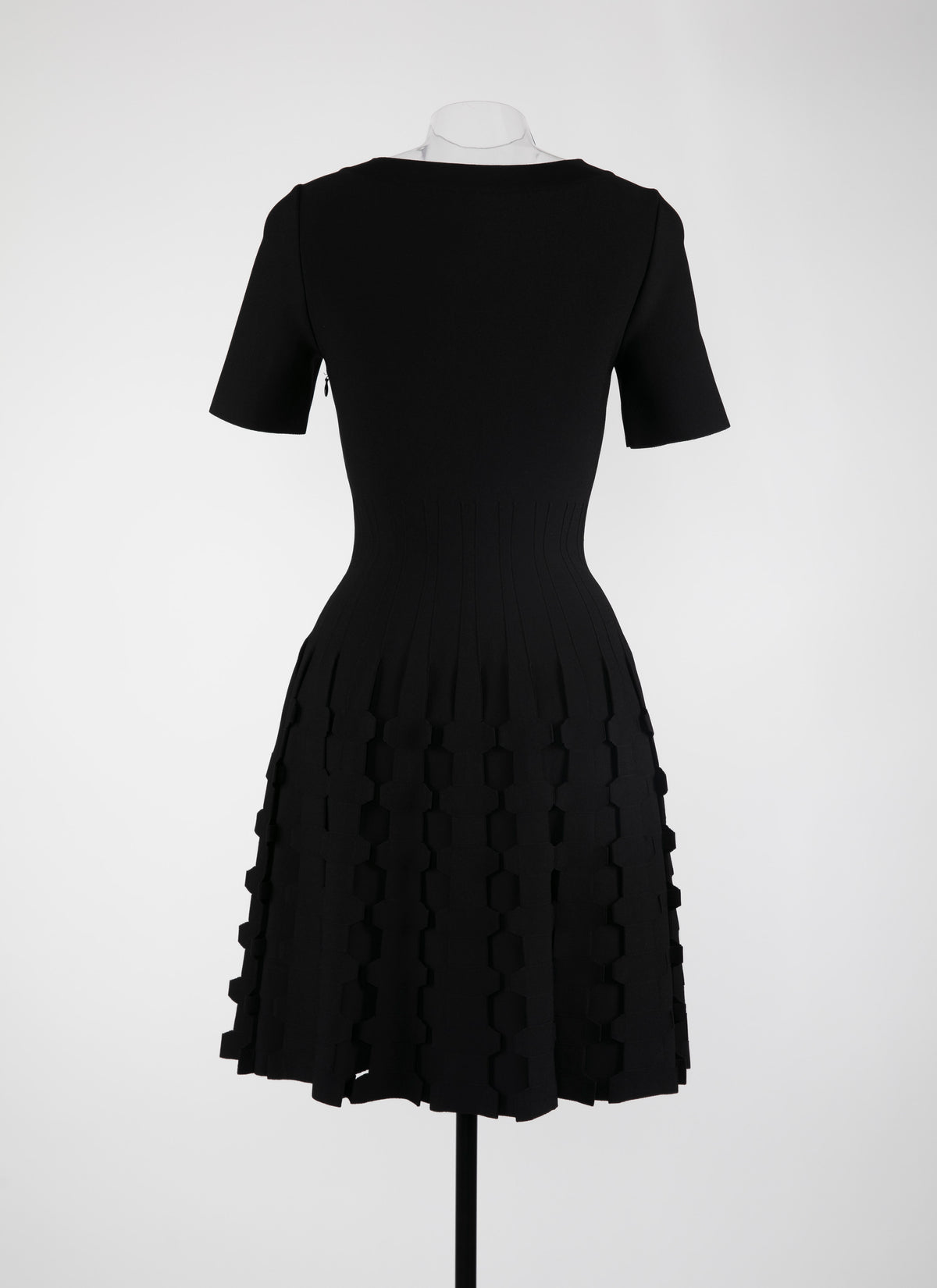 Short-sleeved knitted mini dress - Black